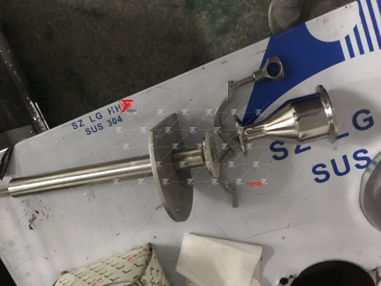 Semi automatic toothpaste tube filling machine cosmetic with mixing and heating system