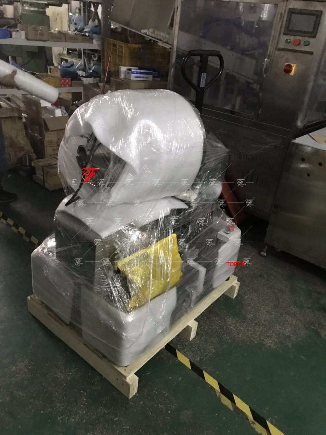 USA customer purchased semi automatic ultrasonic tube filler And sealer